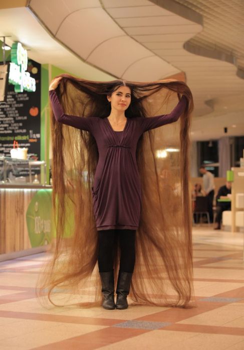 Latvian Rapunzel's Hair Is Insane (7 pics)