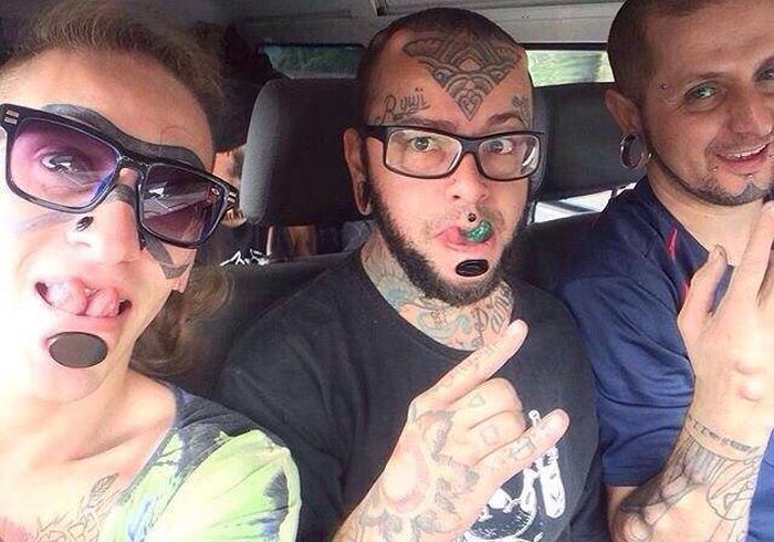 There's Just No Such Thing As Too Many Freaks (42 pics)