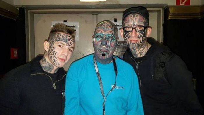 There's Just No Such Thing As Too Many Freaks (42 pics)