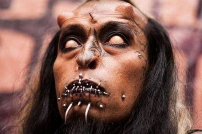 There's Just No Such Thing As Too Many Freaks (42 pics)