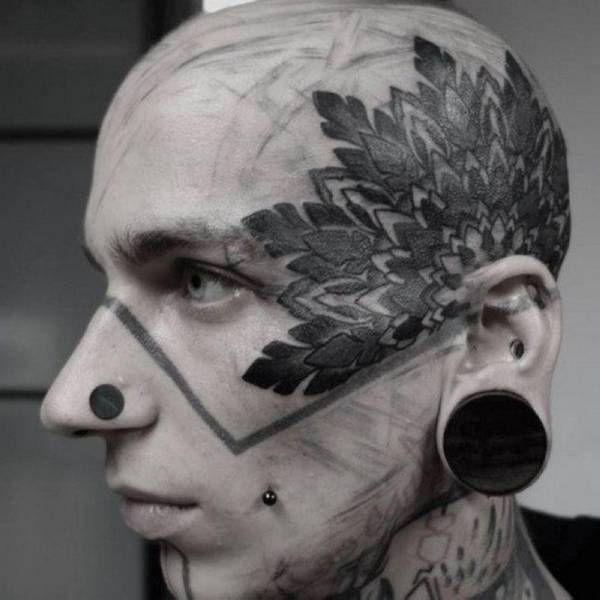 There's Just No Such Thing As Too Many Freaks (42 pics)