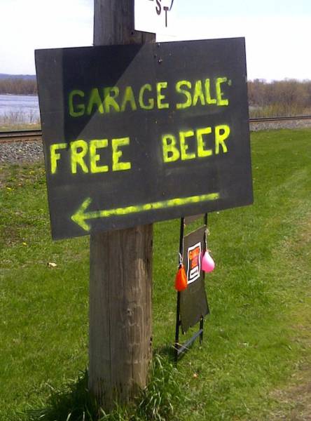 Awesome Signs That Instantly Improved The Neighborhood (28 pics)