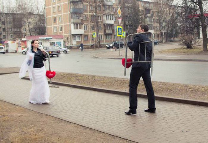 A Collection Of Wedding Photos That Should Probably Be Destroyed (47 pics)