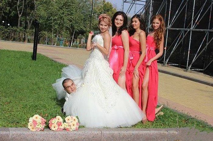 A Collection Of Wedding Photos That Should Probably Be Destroyed (47 pics)