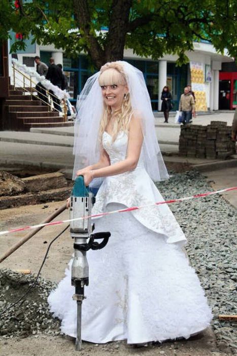 A Collection Of Wedding Photos That Should Probably Be Destroyed (47 pics)