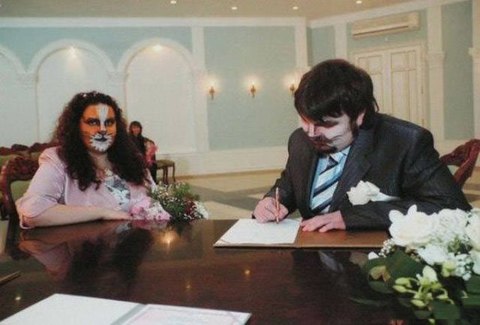 A Collection Of Wedding Photos That Should Probably Be Destroyed (47 pics)