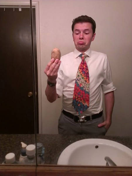 You Have To Wonder How Thrift Shops Ever Find This Stuff (25 pics)