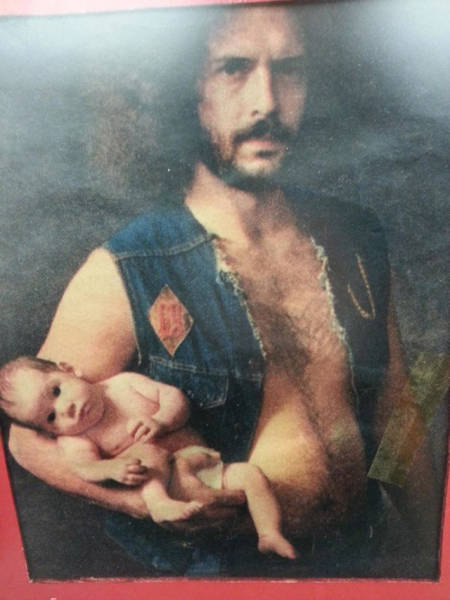 You Have To Wonder How Thrift Shops Ever Find This Stuff (25 pics)