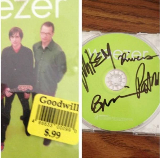You Have To Wonder How Thrift Shops Ever Find This Stuff (25 pics)