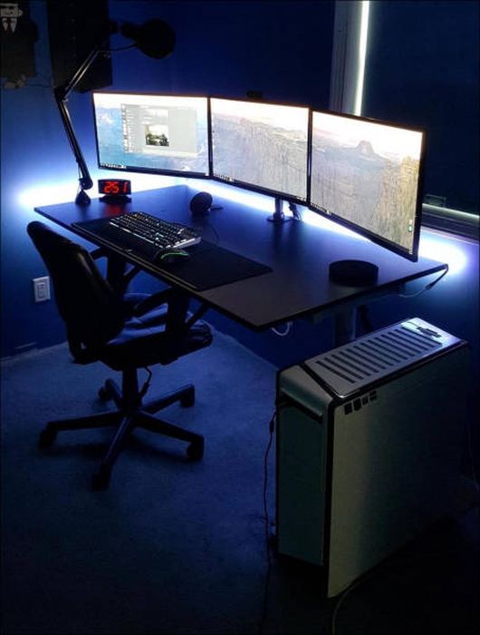 Now This Is What A Proper Workspace Looks Like (26 pics)