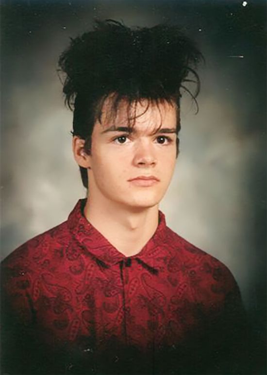 Embarrassing Hairstyles From The ’80s And ’90s That Should Never Come Back (38 pics)
