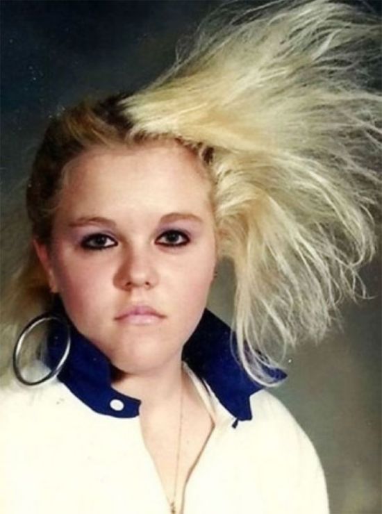 Embarrassing Hairstyles From The ’80s And ’90s That Should Never Come Back (38 pics)
