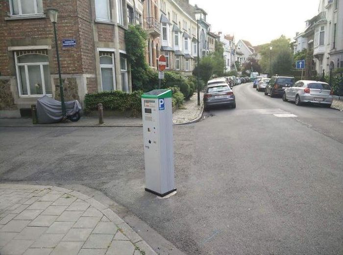 Accidents Waiting To Happen Thanks To These Architects And Designers (40 pics)