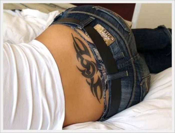Girls With Tattoos On Their Backs (51 pics)
