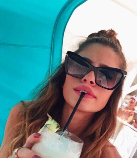 Hot Girl Chiara Nasti Trolls Her Haters (26 pics)
