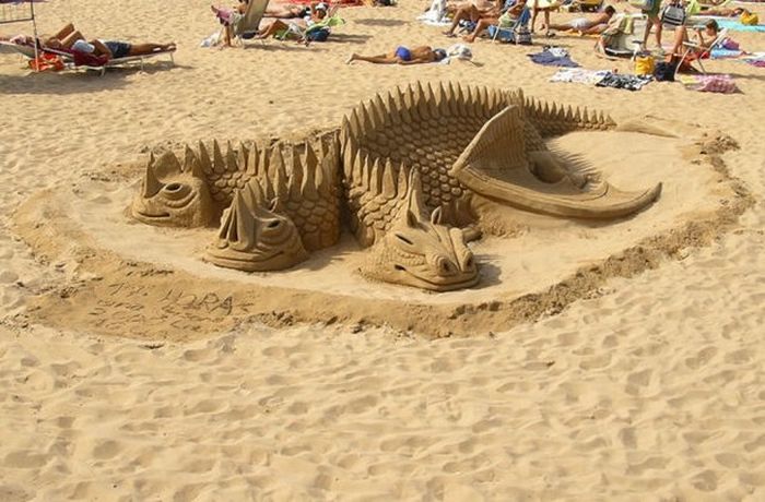 Beautiful Sand Sculptures (27 pics)