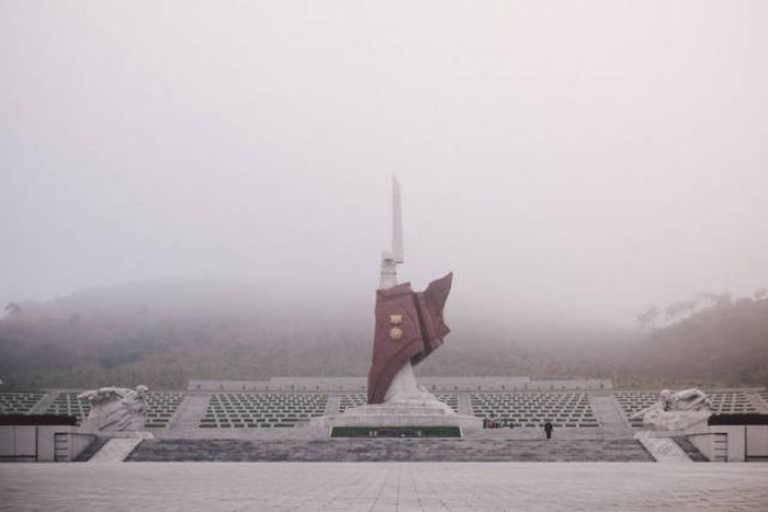 This Is What North Korea Allows Foreign Photographers To See (40 pics)