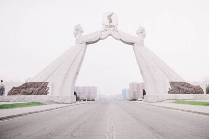 This Is What North Korea Allows Foreign Photographers To See (40 pics)