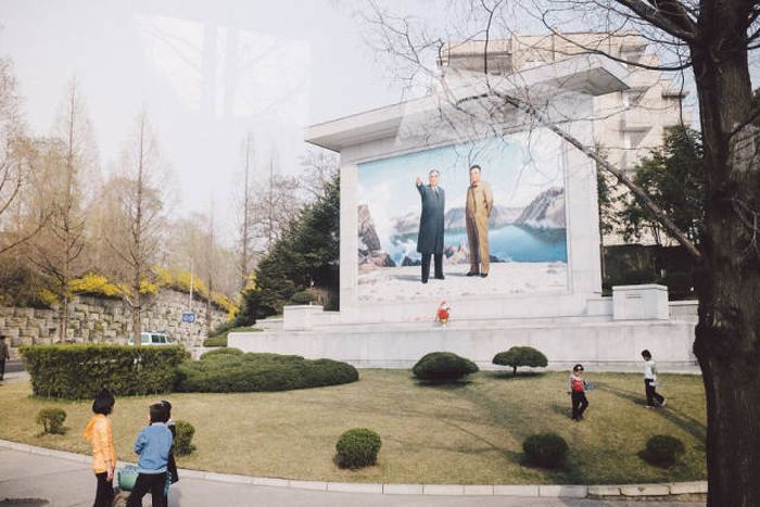 This Is What North Korea Allows Foreign Photographers To See (40 pics)