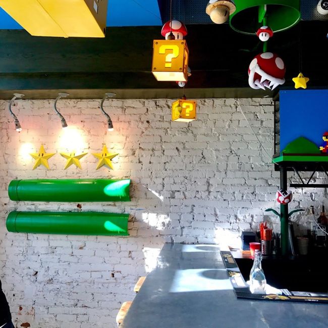 Fans Rush To Super Mario Themed Bar In Washington (12 pics)