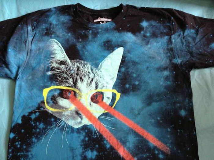 There's Something Seriously Wrong With These Thrift Shops (32 pics)