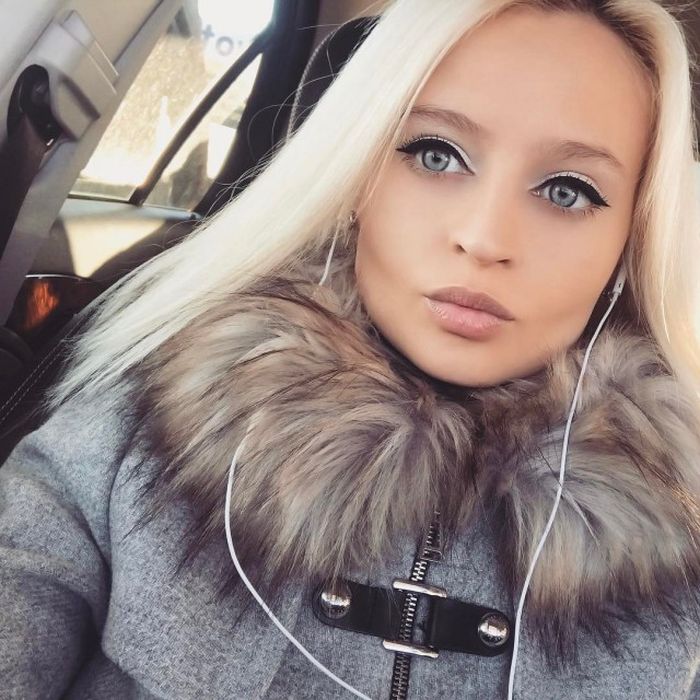 Russian Barbie Claims Her Beauty Is Natural (12 pics)