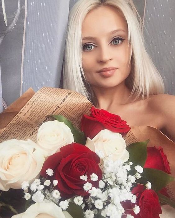 Russian Barbie Claims Her Beauty Is Natural (12 pics)