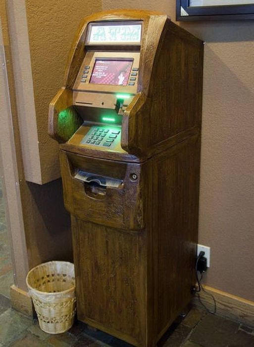 Strange Things Seen At ATMs Around The World (40 pics)