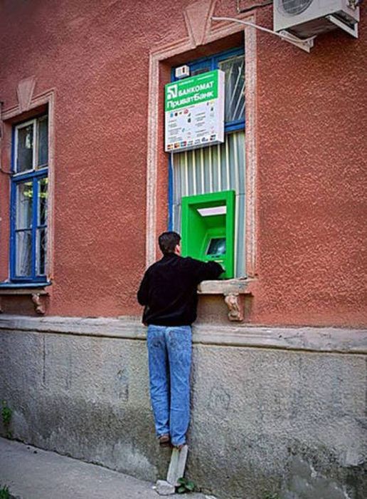 Strange Things Seen At ATMs Around The World (40 pics)