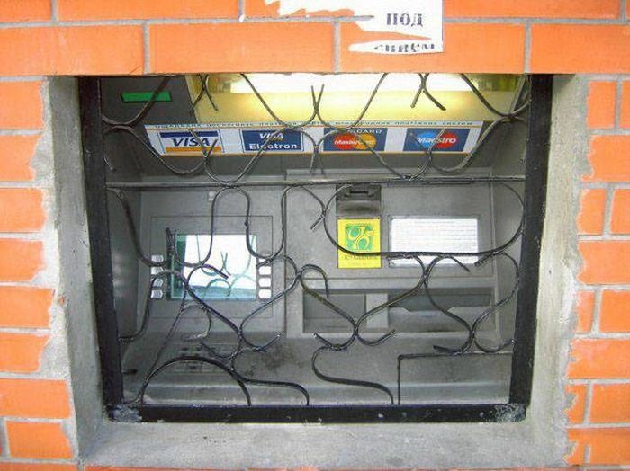 Strange Things Seen At ATMs Around The World (40 pics)