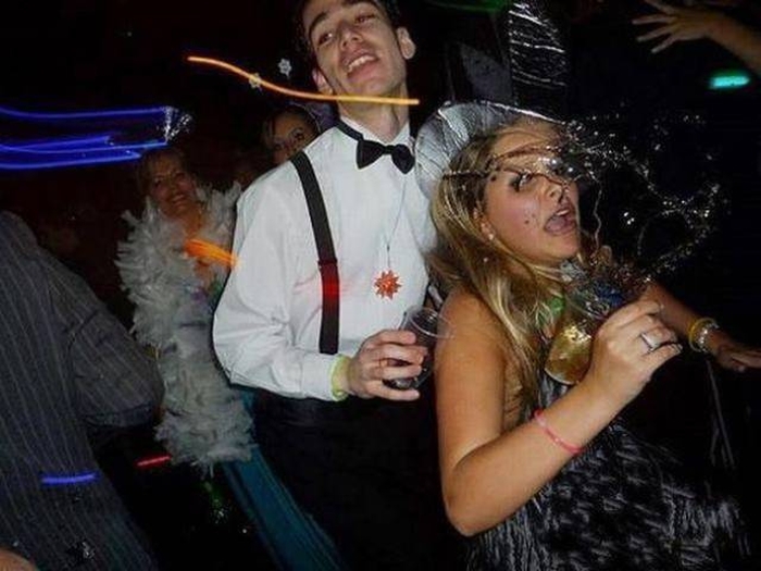When Partying Goes Very Wrong 35 Pics