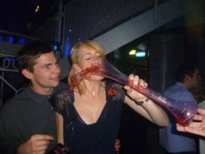 When Partying Goes Very Wrong (35 pics)