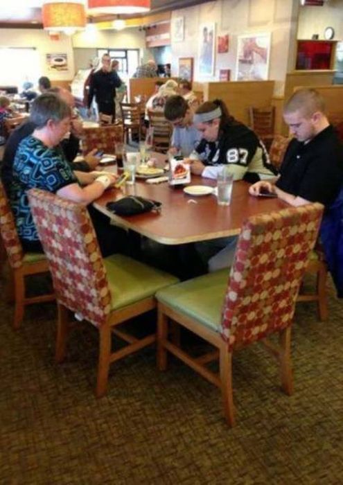 It's Funny To Think They Said Smartphone Addiction Will Never Be A Thing (26 pics)