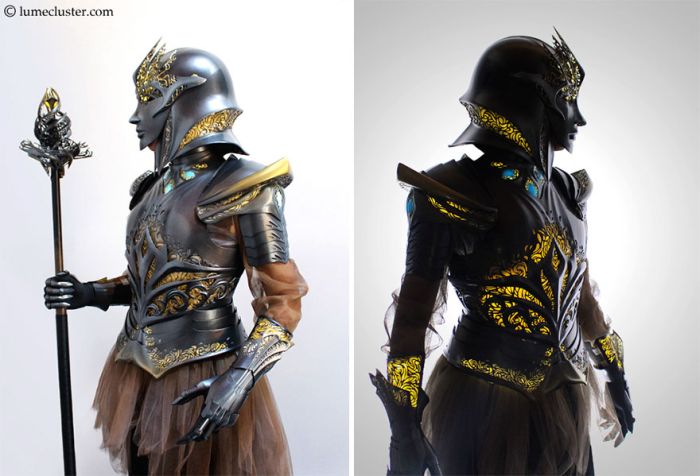 Woman Spends 518 Hours Making Futuristic Medieval Armor (17 pics)