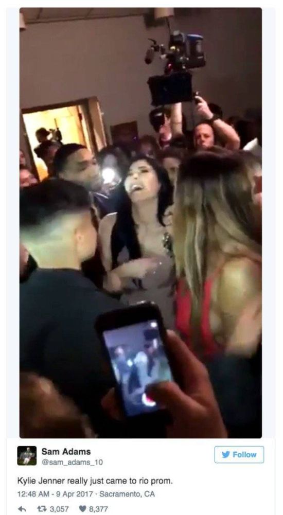 Guy Takes Kylie Jenner To Prom After Getting Rejected (10 pics)