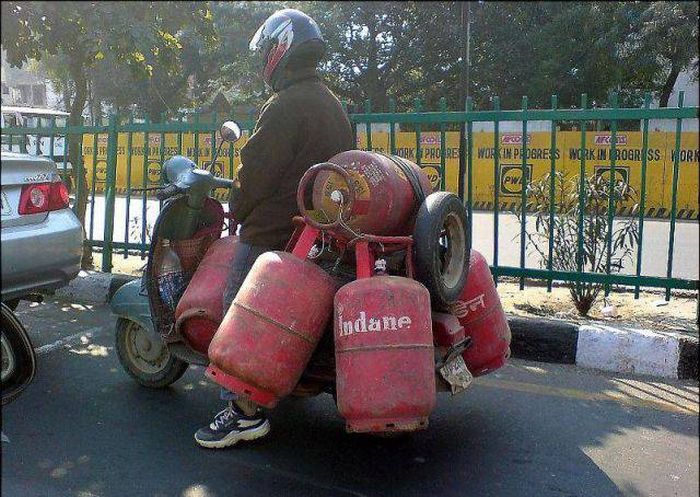 A Bunch Of Idiots Who Forgot To Put Safety First (64 pics)