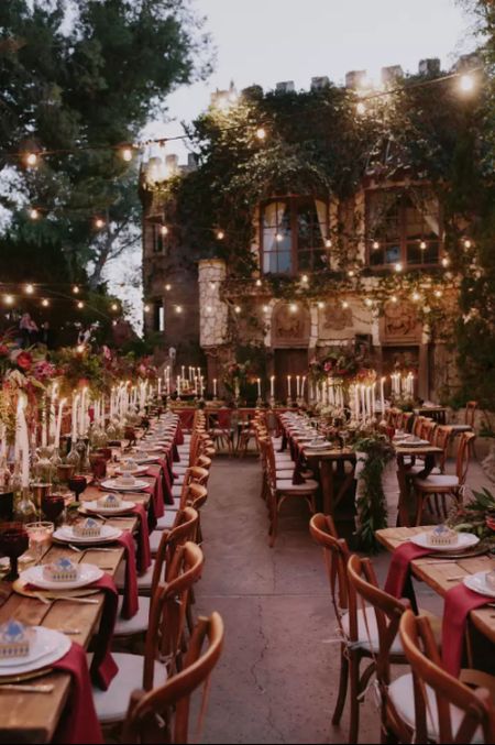 Couple's Harry Potter Themed Wedding Is A Fantasy Come True (18 pics)