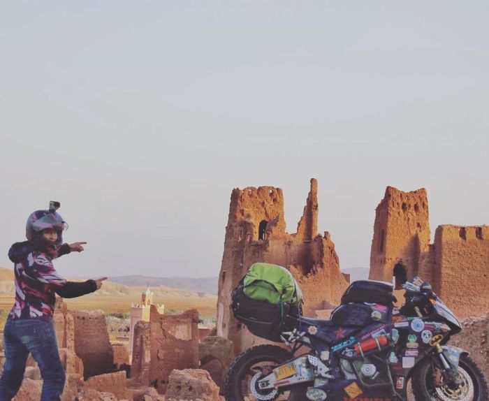 Adventurer Takes Awesome Motorcycle Journey Around The World (10 pics)