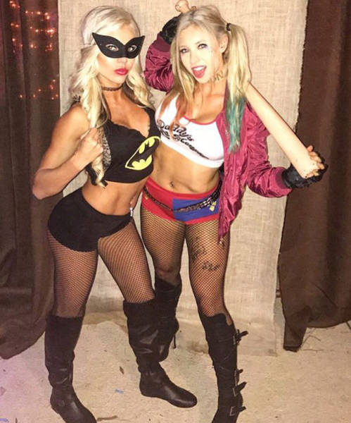 Tasty Underboob Pics That Will Instantly Improve Your Day (53 pics)
