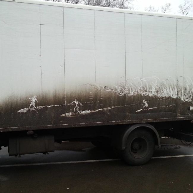 Dirty Car Owners Find Amazing Drawings On Their Vehicles (9 pics)