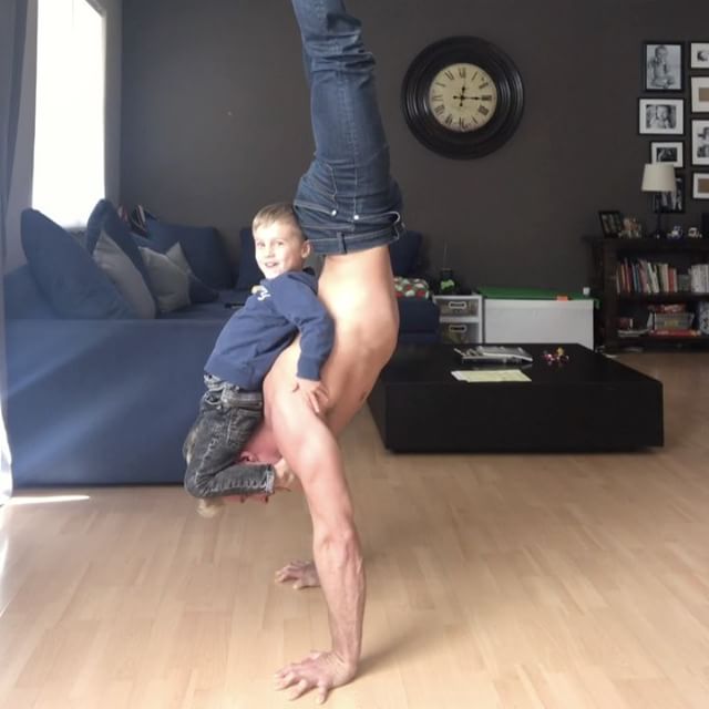 This Single Dad Works For Cirque du Soleil (25 pics)