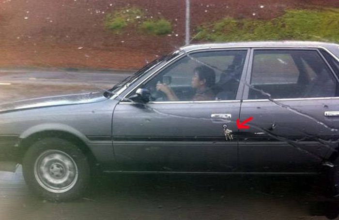 You Should Be Very Afraid When Girls Get Behind The Wheel (44 pics)