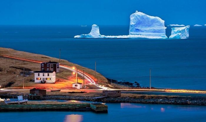 Stunning Photos Of Alley Of The Icebergs In Ferryland (15 pics)