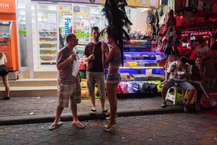 Inside Pattaya's Red Light District (21 pics)