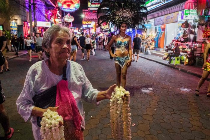 Inside Pattaya's Red Light District (21 pics)