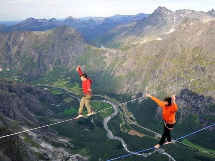 Brave Extreme Athletes Who Just Escaped Death (27 pics)