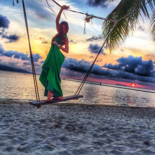 Sexy Swinging Girls That Will Sweep You Off Your Feet (28 pics)