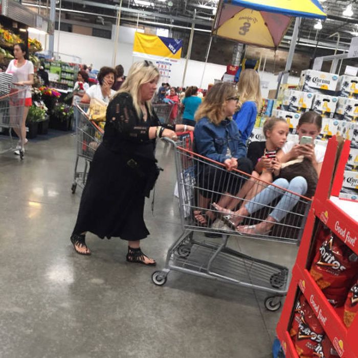 People of Walmart. Part 36 (34 pics)