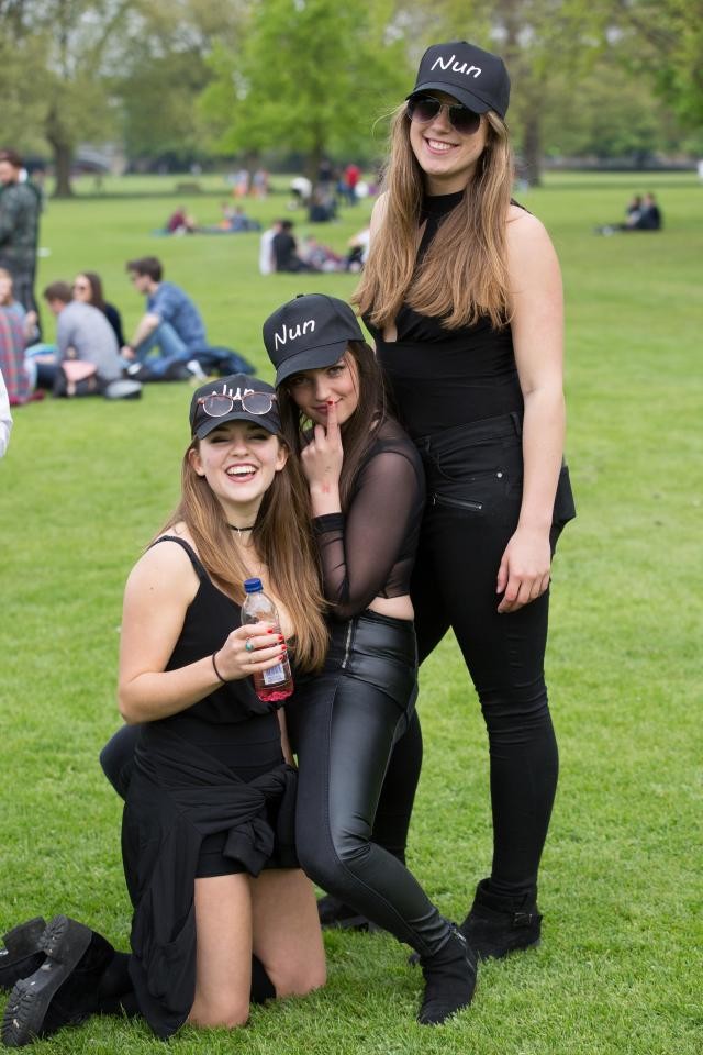 Students Of Cambridge Get Wild (31 pics)