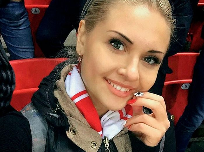 Sexy Russian Football Fans (35 pics)
